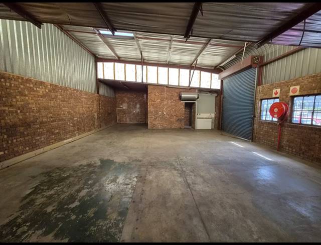 147M² WAREHOUSE TO LET IN WADEVILLE